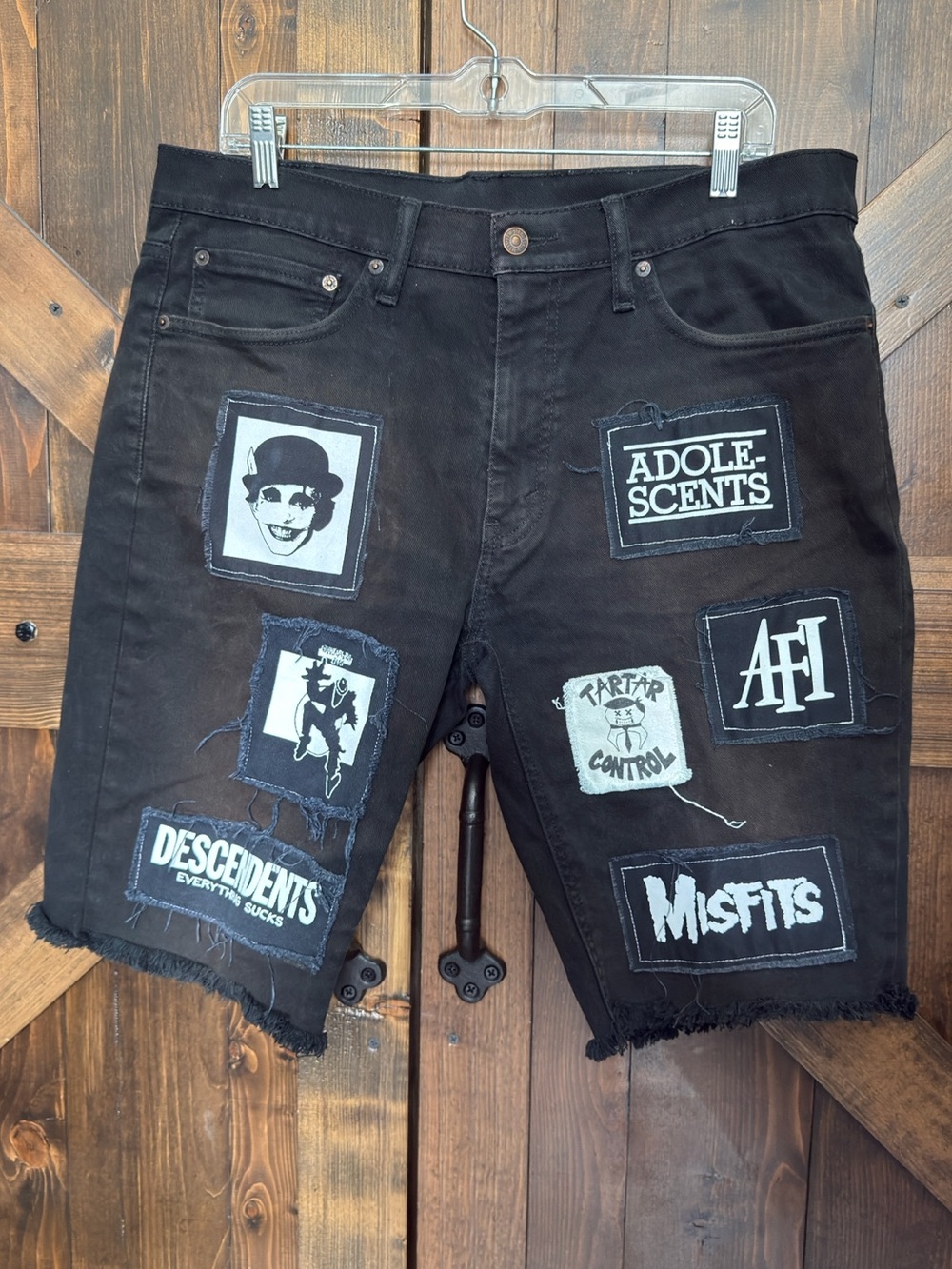 Custom Levi’s Punk Goth Grunge Black Shorts Jorts Descendents Misfits AFI Sz 34